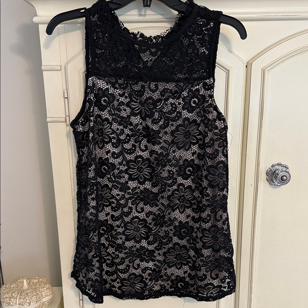 Black Lace Sleeveless Top XL NWT